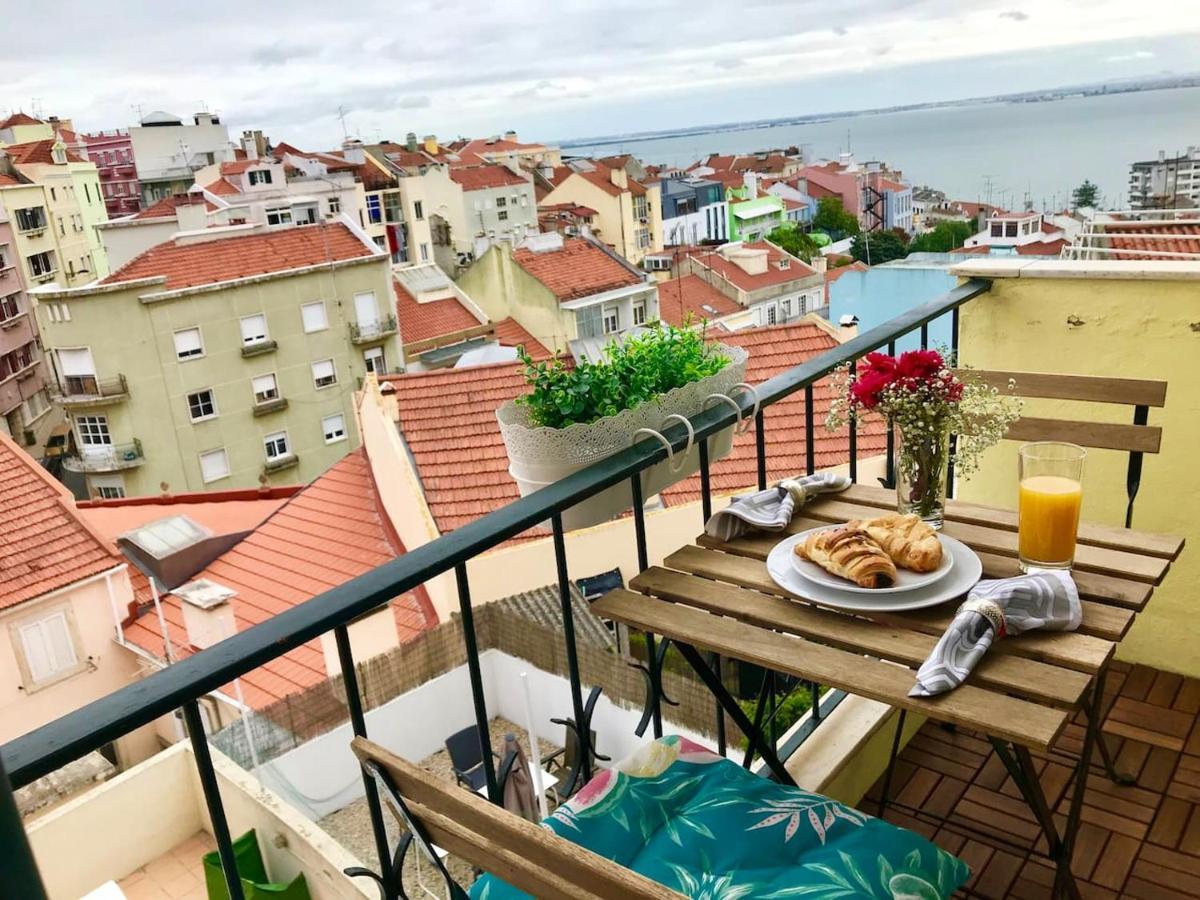 Comfortable Apartment With Balcony And Sea View In Lisbon 50 M² Exterior photo